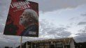 Un partidario de Luiz Inácio Lula da Silva lleva un cartel que dice en portugués Libertad para Lula en Brasilia, el martes 25 de junio del 2019. Un partidario de Luiz Inácio Lula da Silva lleva un cartel que dice en portugués Libertad para Lula en Brasilia, el martes 25 de junio del 2019.