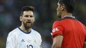 Mess, que fue expulsado en el juego en el que Argentina se quedó con el tercer lugar de la Copa América,i no se presentó al acto de premiación en rechazo a los arbitrajes. Además indicó que la Copa está armada para que Brasil sea campeón. Mess, que fue expulsado en el juego en el que Argentina se quedó con el tercer lugar de la Copa América,i no se presentó al acto de premiación en rechazo a los arbitrajes. Además indicó que la Copa está armada para que Brasil sea campeón.