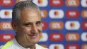 Tite opinó que Messi no debió ser expulsado ante Chile, y que una tarjeta amarilla hubiera sido suficiente. De todas formas, el entrenador brasileño señaló que Messi debe ser más cuidadoso con sus palabras. Tite opinó que Messi no debió ser expulsado ante Chile, y que una tarjeta amarilla hubiera sido suficiente. De todas formas, el entrenador brasileño señaló que Messi debe ser más cuidadoso con sus palabras.