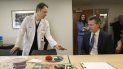 El gobernador de California, Gavin Newsom (der.), conversa con el coordinador del Programa contra la Diabetes, Brian Shaw, en el Centro Autóctono Estadounidense de Salud en Sacramento, el martes 9 de julio de 2019. El gobernador de California, Gavin Newsom (der.), conversa con el coordinador del Programa contra la Diabetes, Brian Shaw, en el Centro Autóctono Estadounidense de Salud en Sacramento, el martes 9 de julio de 2019.