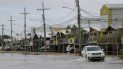 Una camioneta avanza por Breakwater Drive en Nueva Orleans, Luisiana, el viernes 12 de julio de 2019, inundada por la tormenta tropical Barry. Una camioneta avanza por Breakwater Drive en Nueva Orleans, Luisiana, el viernes 12 de julio de 2019, inundada por la tormenta tropical Barry.