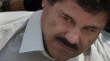 En esta imagen de archivo del 22 de febrero de 2014, Joaquín El Chapo Guzmán es escoltado a un helicóptero esposado por oficiales de la Marina mexicana en un hangar militar en Ciudad de México. En esta imagen de archivo del 22 de febrero de 2014, Joaquín El Chapo Guzmán es escoltado a un helicóptero esposado por oficiales de la Marina mexicana en un hangar militar en Ciudad de México.