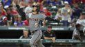 Eduardo Escobar contribuyó con dos jonrones para que los Diamondbacks de Arizona empataran un récord de la franquicia, al conectar 21 hits Eduardo Escobar contribuyó con dos jonrones para que los Diamondbacks de Arizona empataran un récord de la franquicia, al conectar 21 hits