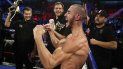 En esta foto del 20 de octubre del 2018, Maxim Dadashev celebra tras vencer a Antonio DeMarco en una pelea de la division junior welter en Las Vegas. Dadashev falleció tras sufrir lesiones en la cabeza en una pelea en Estados Unidos el 16 de julio del 2019. Tenía 28 años. En esta foto del 20 de octubre del 2018, Maxim Dadashev celebra tras vencer a Antonio DeMarco en una pelea de la division junior welter en Las Vegas. Dadashev falleció tras sufrir lesiones en la cabeza en una pelea en Estados Unidos el 16 de julio del 2019. Tenía 28 años.