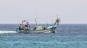 Pescadores se aprestan a salir mar adentro. Pescadores se aprestan a salir mar adentro.