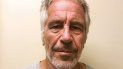 Jeffrey Epstein, el financista acusado de abuso sexual de menores, en una foto del 28 de marzo del 2017 suministrada por el Registro de Delincuentes Sexuales del Estado de Nueva York. Jeffrey Epstein, el financista acusado de abuso sexual de menores, en una foto del 28 de marzo del 2017 suministrada por el Registro de Delincuentes Sexuales del Estado de Nueva York.