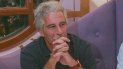 Jeffrey Epstein, magnate y broker estadounidense, se suicidó en su celda a los 66 años, la noche del 9 de agosto de 2019. Jeffrey Epstein, magnate y broker estadounidense, se suicidó en su celda a los 66 años, la noche del 9 de agosto de 2019.