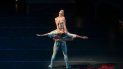 Los primeros bailarines Natalia Berríos y José Manuel Ghiso, del Ballet de Santiago, en escena. Los primeros bailarines Natalia Berríos y José Manuel Ghiso, del Ballet de Santiago, en escena.