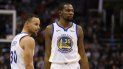 Siempre recordaré los tres años que tuvimos. Probablemente estaremos aquí en el futuro, celebrando esos como lo hizo el equipo de 1974-75, dijo Curry sobre sus ex compañeros, en especial Kevin Durant. Siempre recordaré los tres años que tuvimos. Probablemente estaremos aquí en el futuro, celebrando esos como lo hizo el equipo de 1974-75, dijo Curry sobre sus ex compañeros, en especial Kevin Durant.