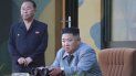 En esta fotografía del 25 de julio facilitada el viernes 26 de julio de 2019 por Corea del Norte, el gobernante Kim Jong Un observa el disparo de prueba de un misil. En esta fotografía del 25 de julio facilitada el viernes 26 de julio de 2019 por Corea del Norte, el gobernante Kim Jong Un observa el disparo de prueba de un misil.
