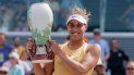Venció a la veterana rusa Svetlana Kuznetsova por 7-5, 7-6 (5) Venció a la veterana rusa Svetlana Kuznetsova por 7-5, 7-6 (5)