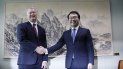 El enviado especial de Estados Unidos para Corea del Norte, Stephen Biegun (izquierda), posa con su homólogo surcoreano Lee Do-hoon durante una reunión en el Ministerio de Exteriores, en Seúl, Corea de Sur, el 21 de agosto de 2019. El enviado especial de Estados Unidos para Corea del Norte, Stephen Biegun (izquierda), posa con su homólogo surcoreano Lee Do-hoon durante una reunión en el Ministerio de Exteriores, en Seúl, Corea de Sur, el 21 de agosto de 2019.