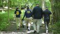 Agentes del FBI realizan recorrido por una zona selvática. Foto referencial. Agentes del FBI realizan recorrido por una zona selvática. Foto referencial.