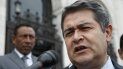 El hermano y un primo del presidente hondureño, Juan Orlando Hernández, enfrentan juicios en una Corte de New York por tráfico de drogas. La elección del mandatario en 2009 ha sido señalada de recibir presuntamente fondos del narcotráfico para su campaña, algo que Hernández niega. El hermano y un primo del presidente hondureño, Juan Orlando Hernández, enfrentan juicios en una Corte de New York por tráfico de drogas. La elección del mandatario en 2009 ha sido señalada de recibir presuntamente fondos del narcotráfico para su campaña, algo que Hernández niega.