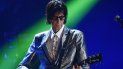 Ric Ocasek, de The Cars, toca en la ceremonia de incorporación al Salón de la Fama del Rock and Roll en Cleveland. Ric Ocasek, de The Cars, toca en la ceremonia de incorporación al Salón de la Fama del Rock and Roll en Cleveland.