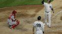 El venezolano la sacó en el cuarto inning, con dos en base, ante su compatriota José Suárez El venezolano la sacó en el cuarto inning, con dos en base, ante su compatriota José Suárez