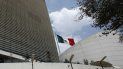 Fotografía del 26 de septiembre de 2018 de la bandera de México en el edificio del Senado. Fotografía del 26 de septiembre de 2018 de la bandera de México en el edificio del Senado.