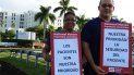 Los enfermeros, Yajaira M Román y Javier Abreu, se manifiestan frente al Hospital General del Palmetto. Los enfermeros, Yajaira M Román y Javier Abreu, se manifiestan frente al Hospital General del Palmetto.