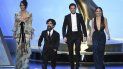 Lena Headey, Peter Dinklage, Kit Harington y Emilia Clarke, del elenco de Game of Thrones, durante la entrega de los premios Emmy 2019. Lena Headey, Peter Dinklage, Kit Harington y Emilia Clarke, del elenco de Game of Thrones, durante la entrega de los premios Emmy 2019.