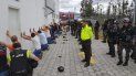 Extranjeros detenidos en Quito en el marco de las protestas contra el Gobierno de Lenín Moreno. Extranjeros detenidos en Quito en el marco de las protestas contra el Gobierno de Lenín Moreno.