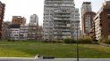 Un desamparado en las calles de Buenos Aires, Argentina. Un desamparado en las calles de Buenos Aires, Argentina.