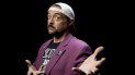 En esta foto del 25 de septiembre de 2019, Kevin Smith posa durante una entrevista en Los Angeles sobre su nueva película, Jay and Silent Bob Reboot. En esta foto del 25 de septiembre de 2019, Kevin Smith posa durante una entrevista en Los Angeles sobre su nueva película, Jay and Silent Bob Reboot.