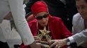 La prima ballerina de Cuba Alicia Alonso recibió el premio Estrella del Siglo del Instituto de la Música Latina en reconocimiento a sus contribuciones al ballet y la cultura, durante una ceremonia en La Habana. La prima ballerina de Cuba Alicia Alonso recibió el premio Estrella del Siglo del Instituto de la Música Latina en reconocimiento a sus contribuciones al ballet y la cultura, durante una ceremonia en La Habana.