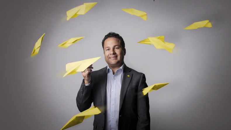 Cuando Spirit se eleva hacia lo alto, el cielo se tiñe de amarillo | Empresa