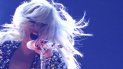 Lady Gaga actúa en la ceremonia de los premios Grammy, en Los Angeles. Lady Gaga actúa en la ceremonia de los premios Grammy, en Los Angeles.