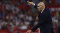 La estadística dice que es solo la segunda derrota de la temporada -tras la del PSG en Champions- pero las sensaciones no son buenas para un Real Madrid que tiene grietas en todos los lados. Courtois encaja un gol cada dos disparos, la defensa mantiene la irregularidad de su técnico y las bajas en el resto de líneas acabaron pasando factura. La estadística dice que es solo la segunda derrota de la temporada -tras la del PSG en Champions- pero las sensaciones no son buenas para un Real Madrid que tiene grietas en todos los lados. Courtois encaja un gol cada dos disparos, la defensa mantiene la irregularidad de su técnico y las bajas en el resto de líneas acabaron pasando factura.