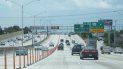 Miles de miamenses transitan por la autopista I-95 rumbo norte. Miles de miamenses transitan por la autopista I-95 rumbo norte.