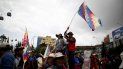 Los partidarios del expresidente Evo Morales bloquean una carretera en El Alto, Bolivia, el jueves 14 de noviembre de 2019. Los partidarios del expresidente Evo Morales bloquean una carretera en El Alto, Bolivia, el jueves 14 de noviembre de 2019.