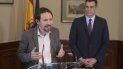 Pablo Iglesias habla a la prensa, junto a Pedro Sánchez Pablo Iglesias habla a la prensa, junto a Pedro Sánchez