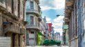 Una de las calles del centro de la ciudad de La Habana. Una de las calles del centro de la ciudad de La Habana.