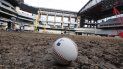 El comité de expertos dijo que no encontró evidencia de que MLB alteró intencionadamente las pelotas y cree que las inconsistencias obedecen a “variantes de fabricación”. Las pelotas se confeccionan a mano por obreros en la fábrica de Rawlings en Costa Rica. El comité de expertos dijo que no encontró evidencia de que MLB alteró intencionadamente las pelotas y cree que las inconsistencias obedecen a “variantes de fabricación”. Las pelotas se confeccionan a mano por obreros en la fábrica de Rawlings en Costa Rica.