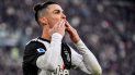 Cristiano Ronaldo festeja uno de los tres goles que anotó en la victoria 4-0 de Juventus sobre Cagliari en Turín el 6 de enero del 2020. Además hizo el pase del cuarto, marcado por Gonzalo Higuaín Cristiano Ronaldo festeja uno de los tres goles que anotó en la victoria 4-0 de Juventus sobre Cagliari en Turín el 6 de enero del 2020. Además hizo el pase del cuarto, marcado por Gonzalo Higuaín