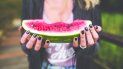 Ingerir frutas ayuda pero también hay que consumir otros alimentos saludables. Ingerir frutas ayuda pero también hay que consumir otros alimentos saludables.