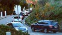 Fotografía de diciembre de 2014 de un grupo de autos desviados por aplicaciones como Waze hacia la periferia de Los Ángeles, para evadir el tráfico. Fotografía de diciembre de 2014 de un grupo de autos desviados por aplicaciones como Waze hacia la periferia de Los Ángeles, para evadir el tráfico.