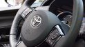 Toyota dijo que la computadora podría no tener la protección adecuada contra el ruido eléctrico que puede ocurrir en los accidentes. Toyota dijo que la computadora podría no tener la protección adecuada contra el ruido eléctrico que puede ocurrir en los accidentes.