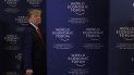 El presidente estadounidense Donald Trump abandona la habitación luego de una conferencia de prensa en el Foro Económico Mundial en Davos, Suiza, el miércoles 22 de enero de 2020. El presidente estadounidense Donald Trump abandona la habitación luego de una conferencia de prensa en el Foro Económico Mundial en Davos, Suiza, el miércoles 22 de enero de 2020.