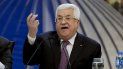 Manifestantes palestinos sostienen fotografías del presidente palestino, Mahmoud Abbas, frente a neumáticos ardiendo durante una protesta contra el plan de paz de Estados Unidos para Medio Oriente, el martes 28 de enero de 2020 en Ciudad de Gaza. Manifestantes palestinos sostienen fotografías del presidente palestino, Mahmoud Abbas, frente a neumáticos ardiendo durante una protesta contra el plan de paz de Estados Unidos para Medio Oriente, el martes 28 de enero de 2020 en Ciudad de Gaza.