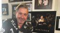 En esta fotografía de archivo del 22 de mayo de 2019 Ricardo Montaner posa en su restaurante en Surfside, Florida, durante una entrevista . En esta fotografía de archivo del 22 de mayo de 2019 Ricardo Montaner posa en su restaurante en Surfside, Florida, durante una entrevista .