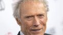 Trump debería actuar de una manera más gentil, sin tuitear ni llamar a las personas por sobrenombres, dijo Eastwood, quien respaldó al magnate republicano en 2016 cuando se enfrentó a la demócrata Hillary Clinton. Trump debería actuar de una manera más gentil, sin tuitear ni llamar a las personas por sobrenombres, dijo Eastwood, quien respaldó al magnate republicano en 2016 cuando se enfrentó a la demócrata Hillary Clinton.