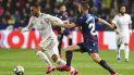 Eden Hazard, izquierda, del Real Madrid, trata de dejar atrás a Jorge Miramón, del Levante, en partido de la Liga en el estdio Ciutat de Valencia, el sábado 22 de febrero de 2020, en Valencia, España. Eden Hazard, izquierda, del Real Madrid, trata de dejar atrás a Jorge Miramón, del Levante, en partido de la Liga en el estdio Ciutat de Valencia, el sábado 22 de febrero de 2020, en Valencia, España.