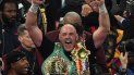 El británico Tyson Fury derrotó este sábado por nocaut técnico en el séptimo asalto al hasta ahora invicto Deontay Wilder. El británico Tyson Fury derrotó este sábado por nocaut técnico en el séptimo asalto al hasta ahora invicto Deontay Wilder.
