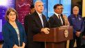 El alcalde Carlos Giménez (centro) habla sobre la preparación para prevenir el coronavirus. El alcalde Carlos Giménez (centro) habla sobre la preparación para prevenir el coronavirus.