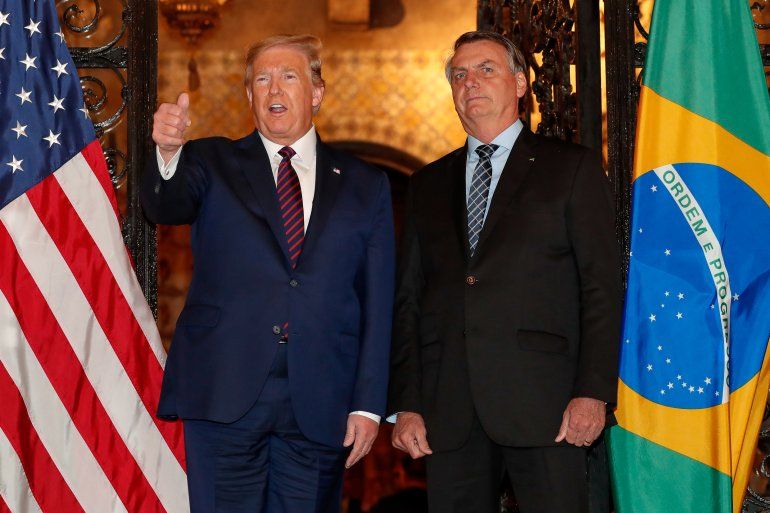El presidente Donald Trump recibe al mandatario de Brasil Jair Bolsonaro en Palm Beach