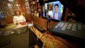 Esta imagen publicada por CBS muestra a Gayle King transmitiendo CBS This Morning desde su casa. Esta imagen publicada por CBS muestra a Gayle King transmitiendo CBS This Morning desde su casa.