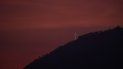 La Cruz del Avila se observa desde uno de los picos de El Avila durante en atardecer en Semana Santa en Caracas, Venezuela, el miércoles 8 de abril de 2020. La Cruz del Avila se observa desde uno de los picos de El Avila durante en atardecer en Semana Santa en Caracas, Venezuela, el miércoles 8 de abril de 2020.