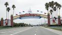 Fotografía del lunes 16 de marzo de 2020 del camino a la entrada de Walt Disney World, en Lake Buena Vista, Florida. Fotografía del lunes 16 de marzo de 2020 del camino a la entrada de Walt Disney World, en Lake Buena Vista, Florida.